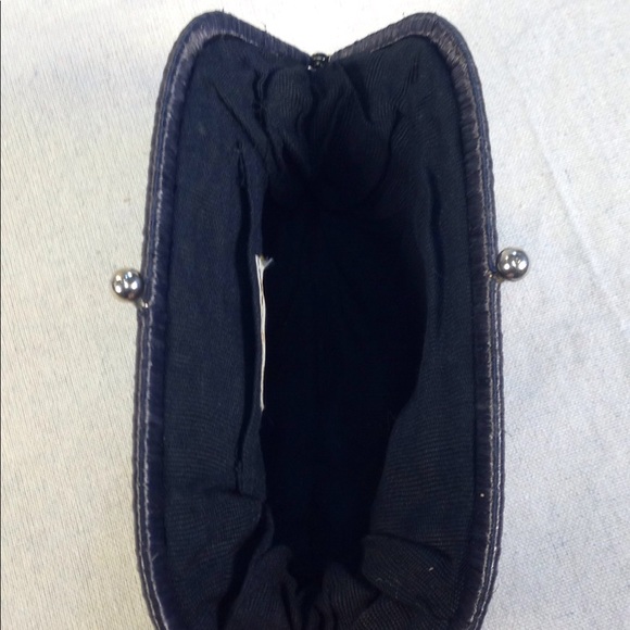 VINTAGE Woven Bead Japanese Clutch HOST PICK - Picture 6 of 7